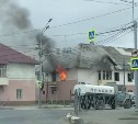 Квартира загорелась на проспекте Мира в Южно-Сахалинске