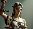 Сахалинца будут судить за кражу денег у приютившей его женщины