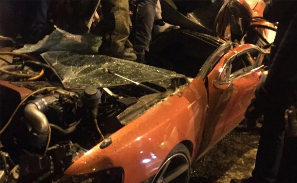 Водитель автомобиля Toyota Cresta чудом выжил при страшной аварии в Южно-Сахалинске