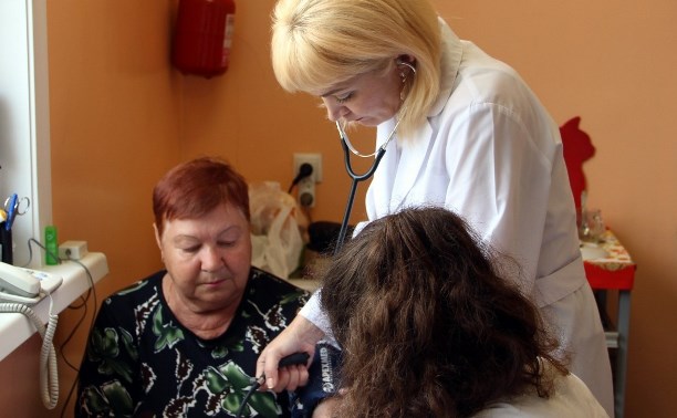 Жителям Новиково устроили диспансеризацию на дому Жителям Новиково устроили диспансеризацию на дому