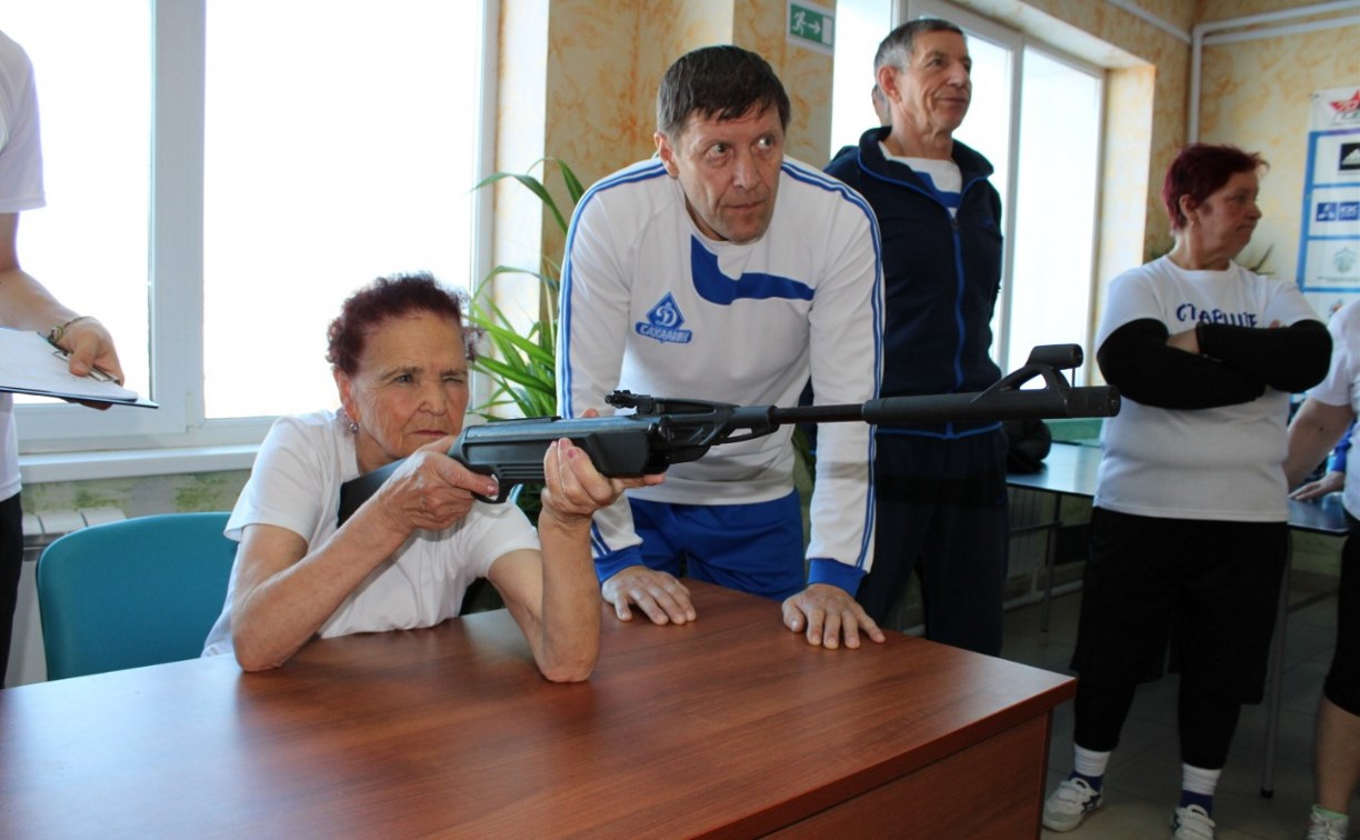 Сахалинские пенсионеры показали свои физические возможности