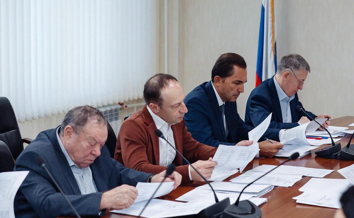 В сахалинской думе началась работа над бюджетом области на 2020-2022 годы