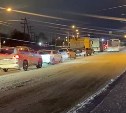 "Светофоры через каждые два метра": автомобилисты застряли в пробке в Ново-Александровске