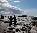 Машину с телами пропавших нашли в ледяной реке на Сахалине