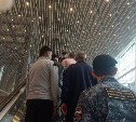 Девять мигрантов нелегально находились на Сахалине - у них не было денег, чтобы уехать домой