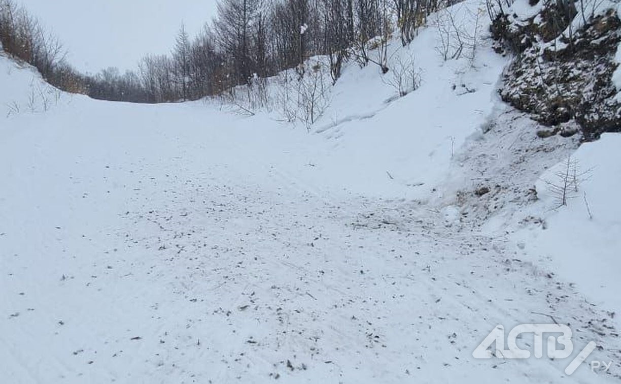"Копатели нашкодили": сахалинец увидел следы "закладчиков" около лыжни в районе "Санты"