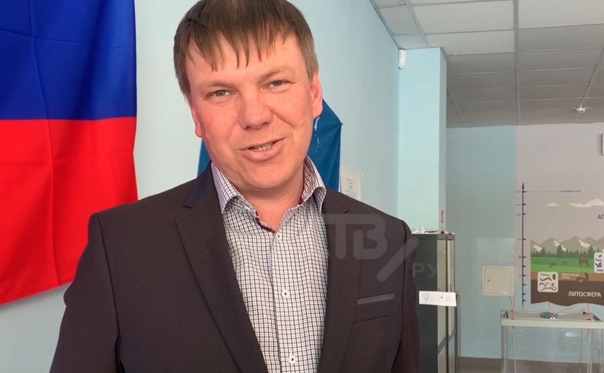 Борис Алексеев: "Люди идут голосовать радостные, с улыбкой"