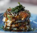 Лососевые панкейки с крабом: интересный рецепт от сахалинского шеф-повара