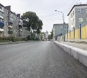 По улице Милицейской в Южно-Сахалинске восстановили асфальт