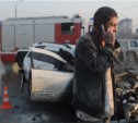 Драка со стрельбой, авария и сгоревший автомобиль: так закончились мирные посиделки в одной из автомастерских Южно-Сахалинска (ВИДЕО)