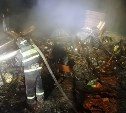 Появились фото с места пожара в Сосновке