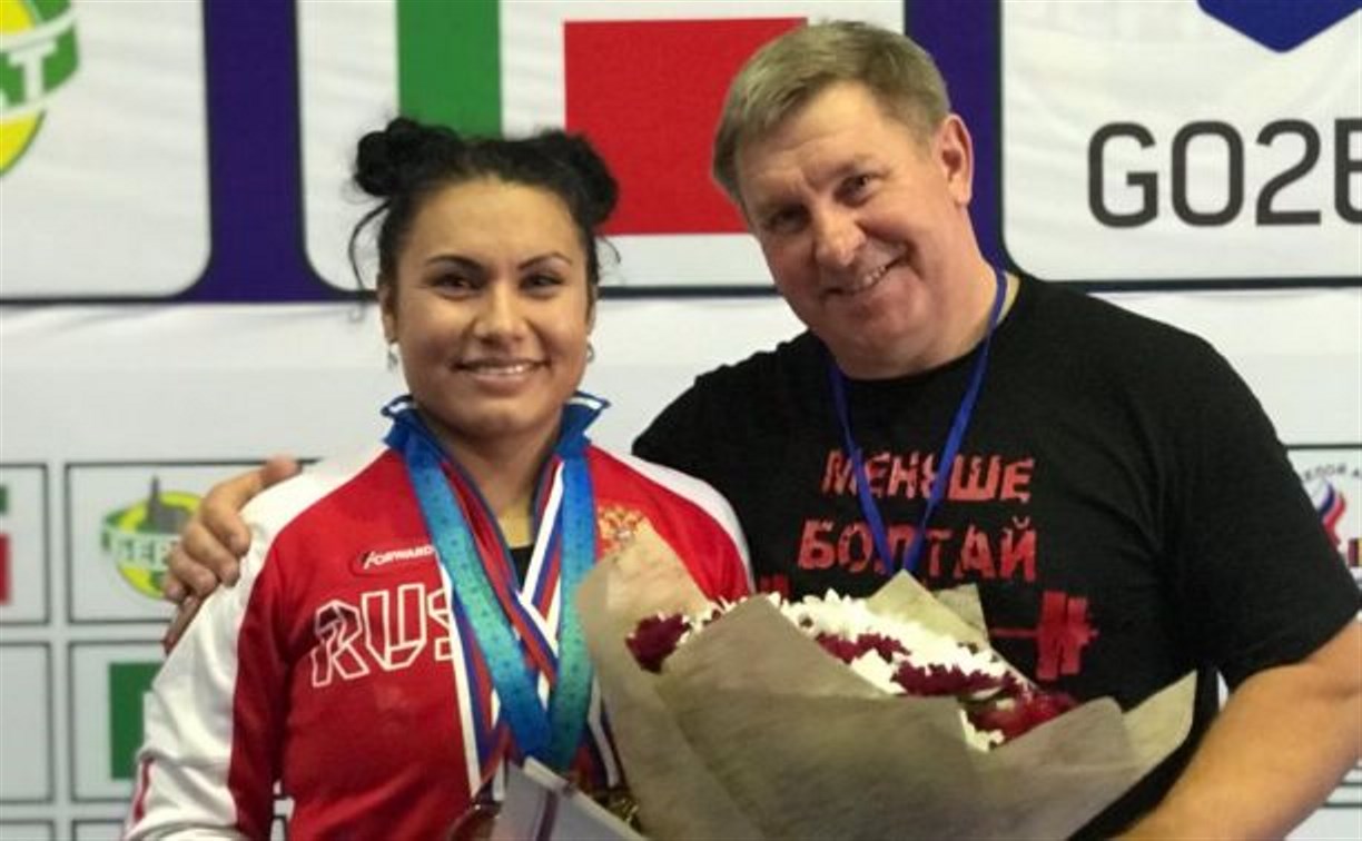 Холмская тяжелоатлетка выложилась и завоевала золото Чемпионата России
