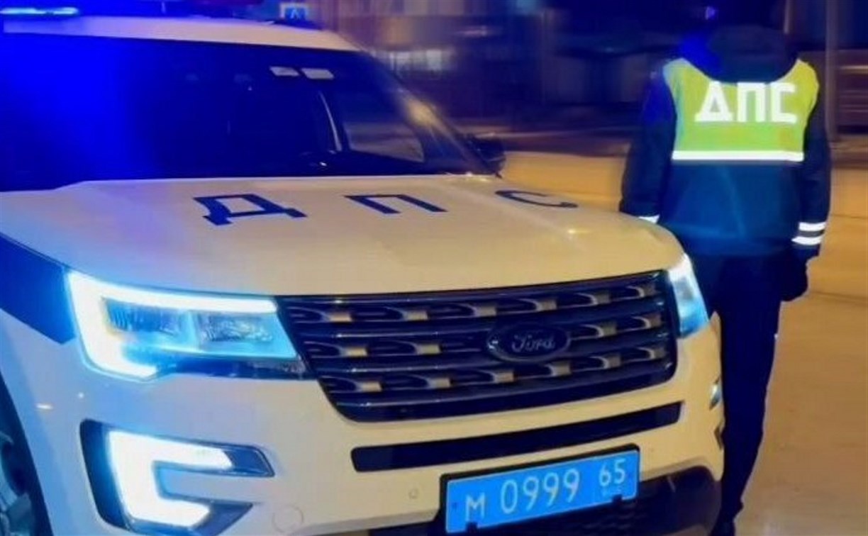 1 ДТП с пострадавшим, 7 авто на спецстоянке - обстановка на сахалинских дорогах за сутки 