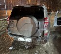 Ищут свидетелей: на парковке у магазина в Южно-Сахалинске столкнулись Toyota и Subaru