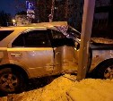 "Машину намотало на столб": Kia Sorento угнали из автосервиса в Южно-Сахалинске и разбили