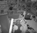 "Нестыдно": неизвестные ворвались в секс-шоп и забрали 3-килограммовые мастурбаторы