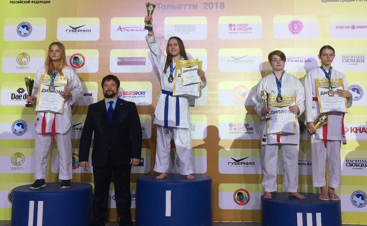 Сахалинская каратистка взяла две медали на всероссийских соревнованиях по каратэ WKF