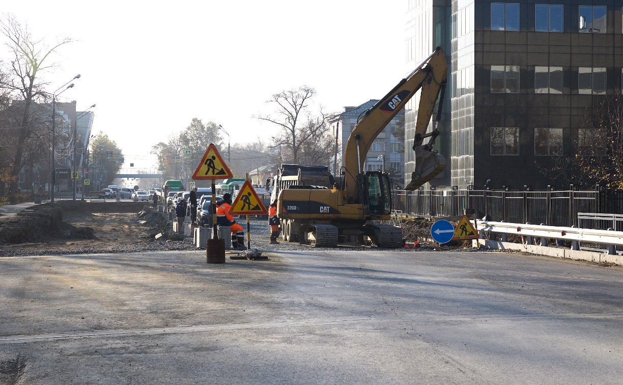 Ремонт первого участка проспекта Мира в Южно-Сахалинске завершится в течение месяца