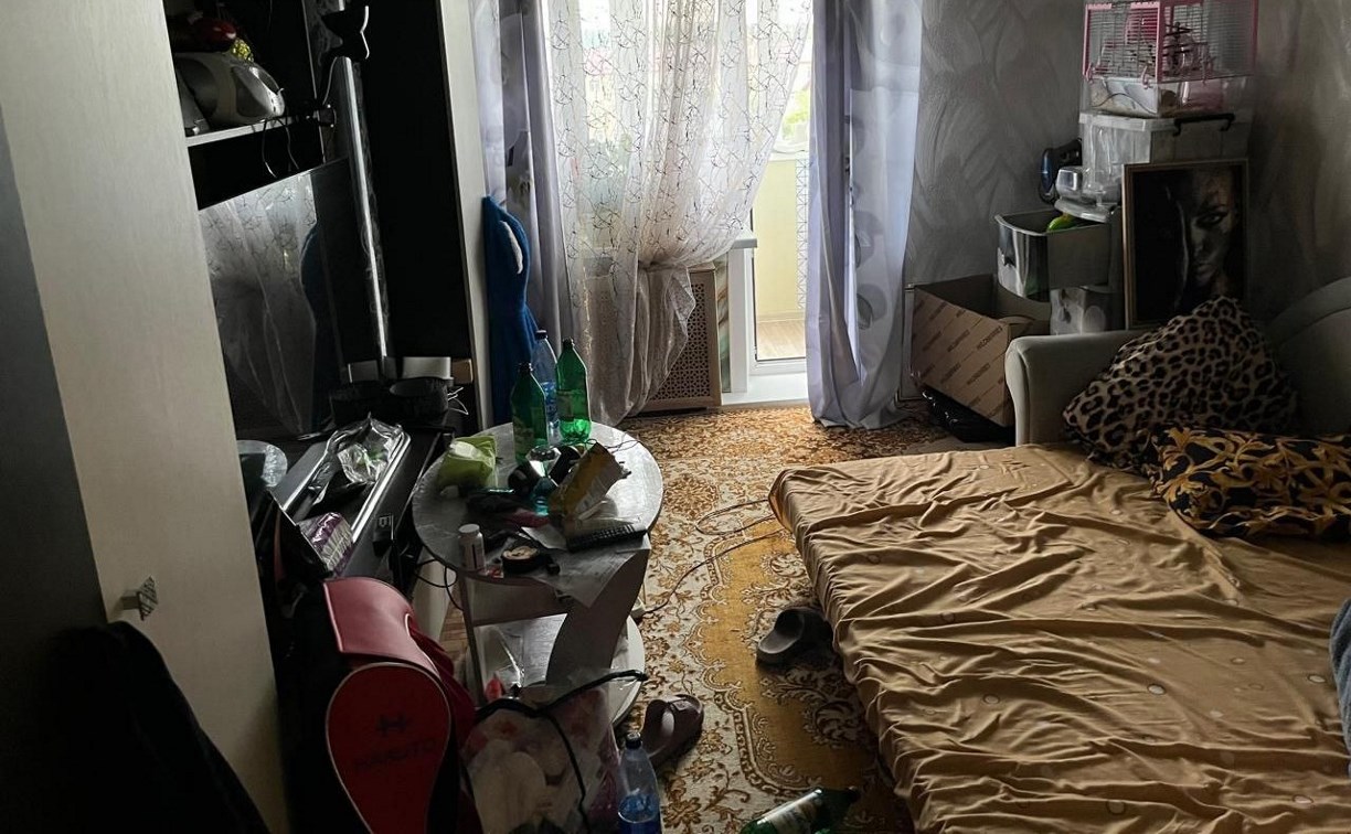 Чудом выжил: сахалинка подсыпала отраву в спиртное сожителя