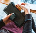 Переводы на суммы около 100 тысяч рублей стали причиной блокировок карт и счетов