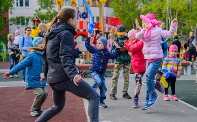 Каждую неделю во дворах Южно-Сахалинска будут проводить спортивные праздники