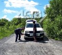 Очевидцы: Сахалинцы, никого не стесняясь, помыли машину в реке Подорожка