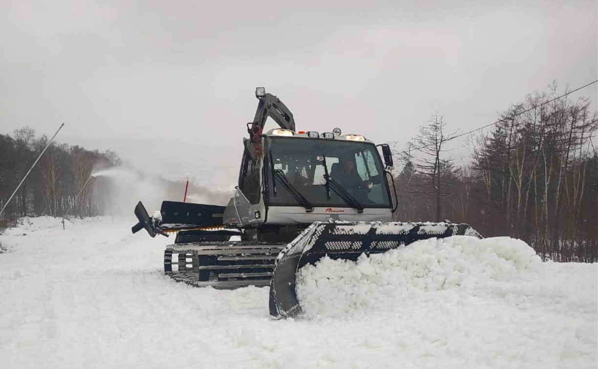 Трассы "Горного воздуха" в Южно-Сахалинске готовят к новому горнолыжному сезону