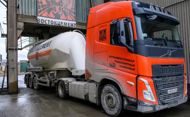 Более 9000 тонн цемента ежемесячно отгружает сахалинским потребителям филиал "Спасскцемента"