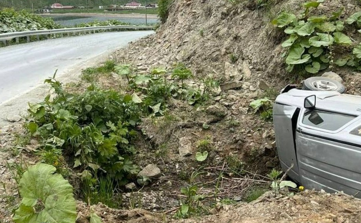 В Невельске 84-летний водитель попадет под суд за аварию, в которой серьёзно пострадала его жена