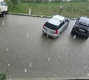 Сквер красивый, но двор топит: жители Ново-Александровска жалуются на отсутствие ливневок после благоустройства 