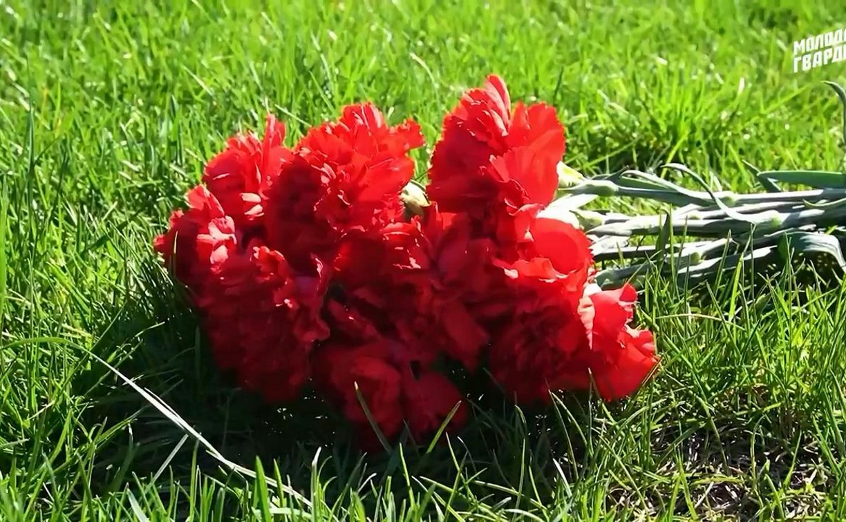 Ветеран Великой Отечественной с Сахалина попросил активистов возложить цветы к Саур-Могиле в ДНР