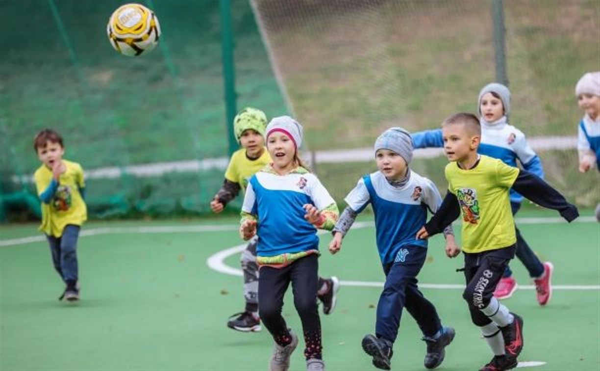 Детсадовская семейная спортивная футбольная лига определила участников плей-офф