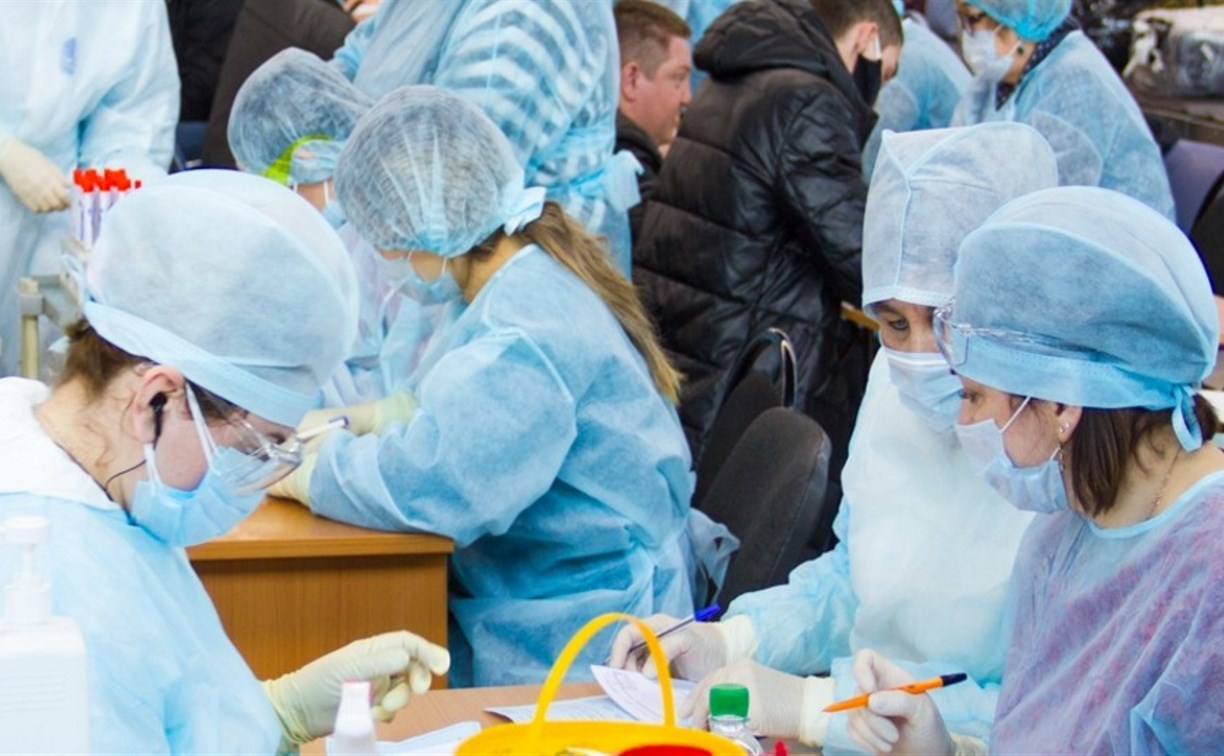 Сахалинские медики, не получившие "коронавирусные" выплаты, могут пожаловаться в следком