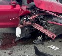 Жесткое ДТП произошло в районе "Сити Молла" в Южно-Сахалинске