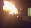 Южносахалинка рассказала, как пожар в заброшке едва не добрался до дома многодетной семьи
