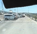 Авария спровоцировала серьёзный затор на виадуке в Южно-Сахалинске