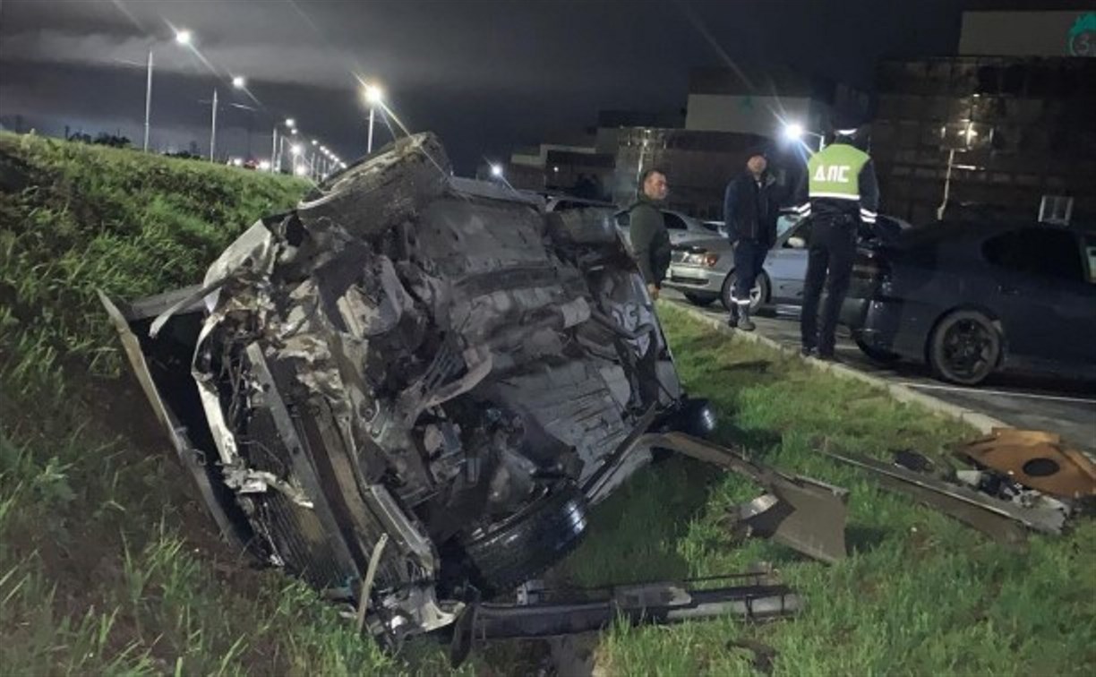 Автомобиль с пассажирами 5 раз перевернулся во время ночного ДТП в Новотроицком