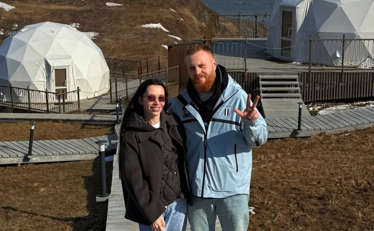 "Идея фикс": стендап-комик Евгений Чебатков показал жене Сахалин в день её рождения