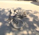 В центре Южно-Сахалинска водитель маршрутки сбил подростка-велосипедиста на "зебре" (ФОТО)
