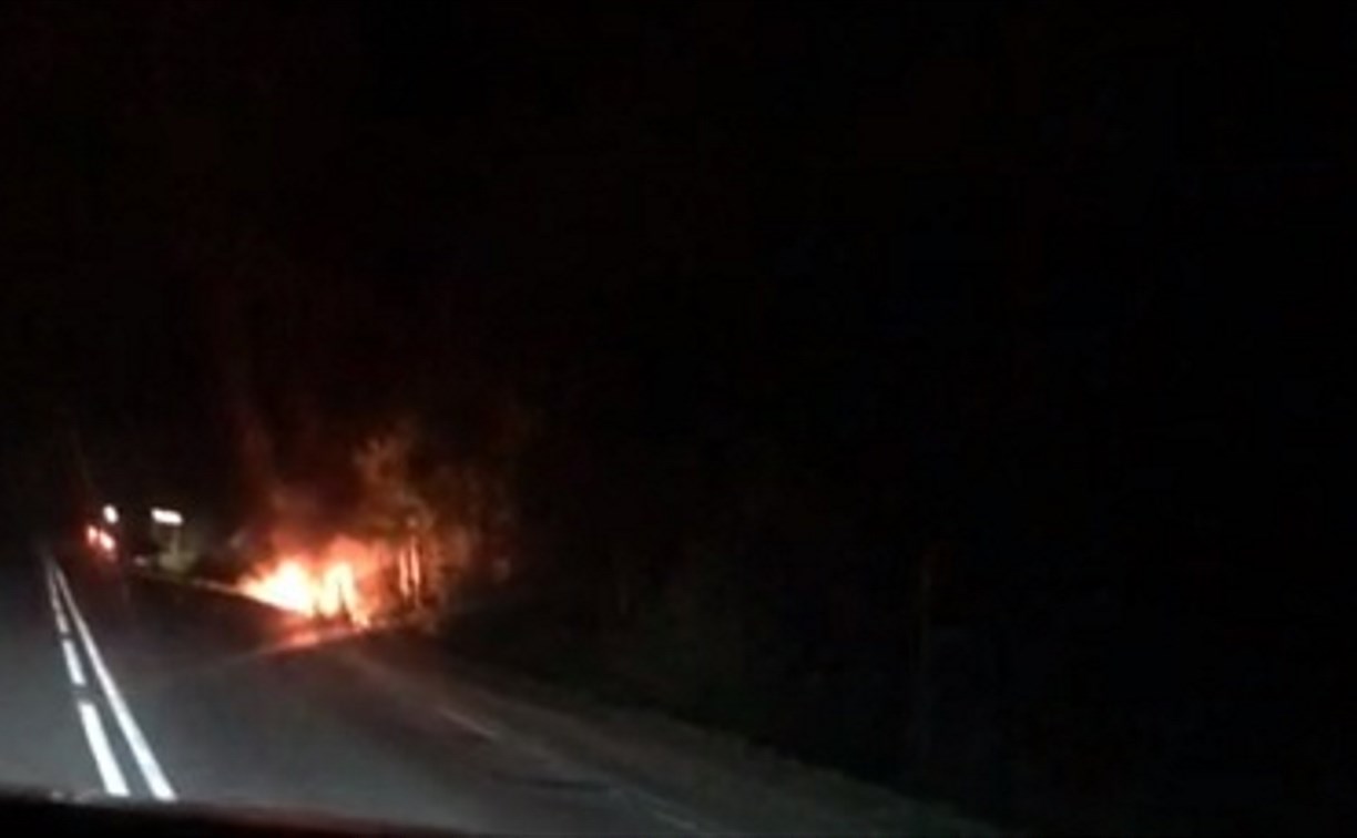 В Весточке сгорел автомобиль, угодивший в кювет