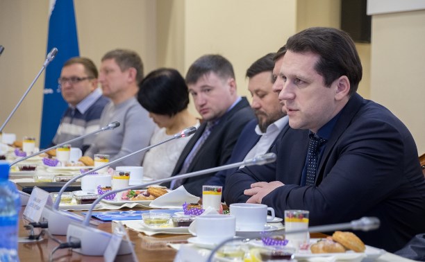 Поднять Сахалинскую область в инвестиционном рейтинге планируют островные власти Поднять Сахалинскую область в инвестиционном рейтинге планируют островные власти