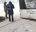 У южно-сахалинского автобуса маршрута № 10 отвалилось колесо