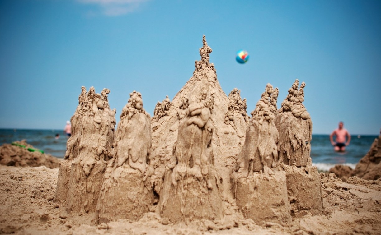 Построй песочный замок и выиграй призы от АСТВ