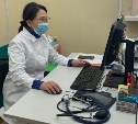 40 врачей в составе мобильных бригад принимают пациентов в районах Сахалинской области