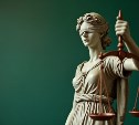 "Он сам": на Сахалине мужчина, зарезавший гостя, пытался переложить вину в случившемся на погибшего