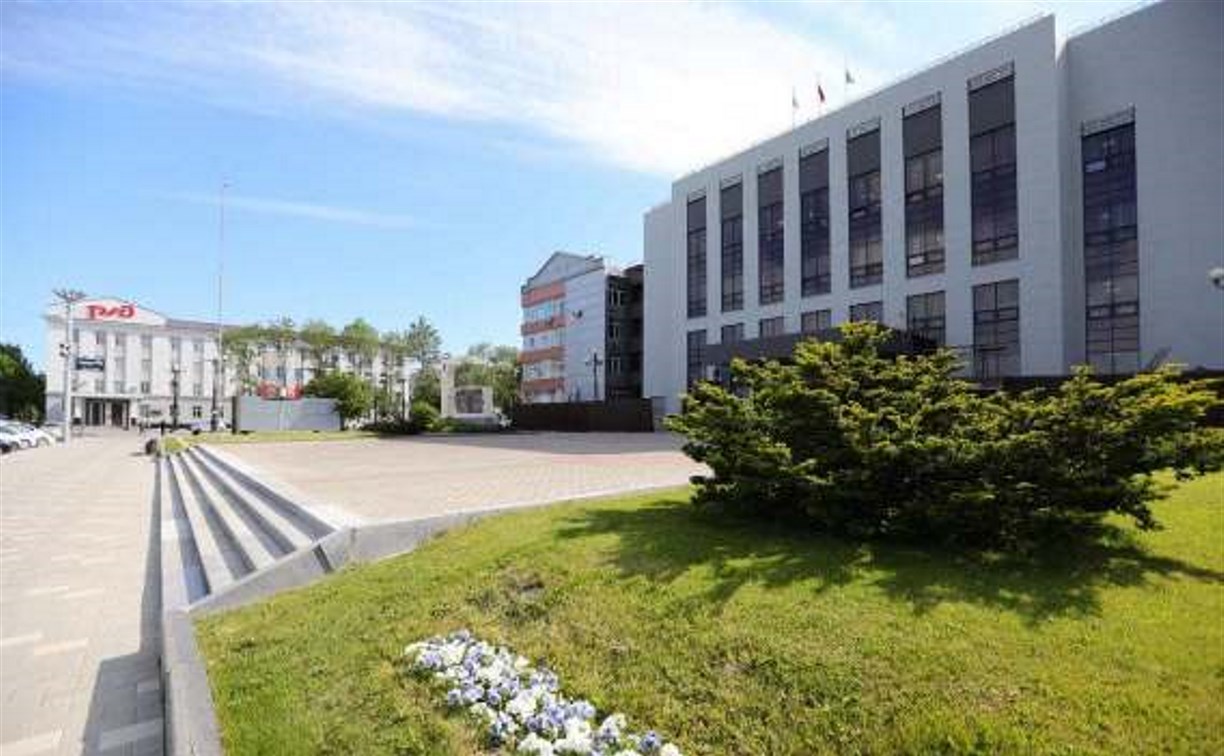 Южно-сахалинская мэрия получит новый фасад до конца июня