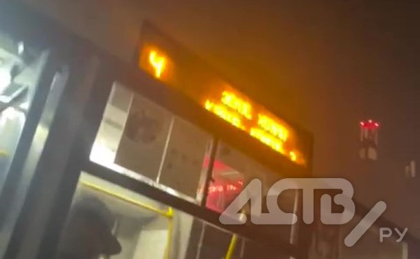 Автобус в Южно-Сахалинске привёз пассажирку "не туда" из-за сбоя на цифровом табло