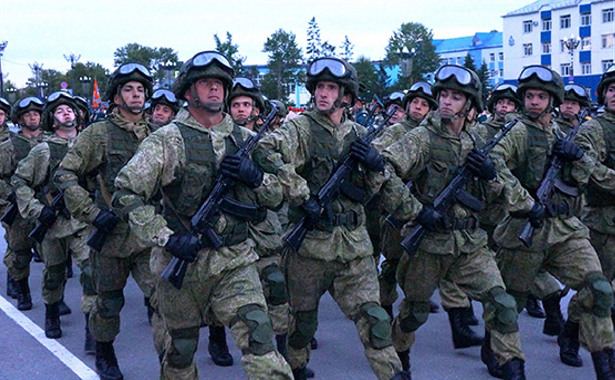 Около тысячи военнослужащих на Сахалине примут участие в параде Победы