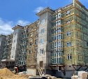 До конца 2026 года три тысячи жителей Долинского района получат новое жильё