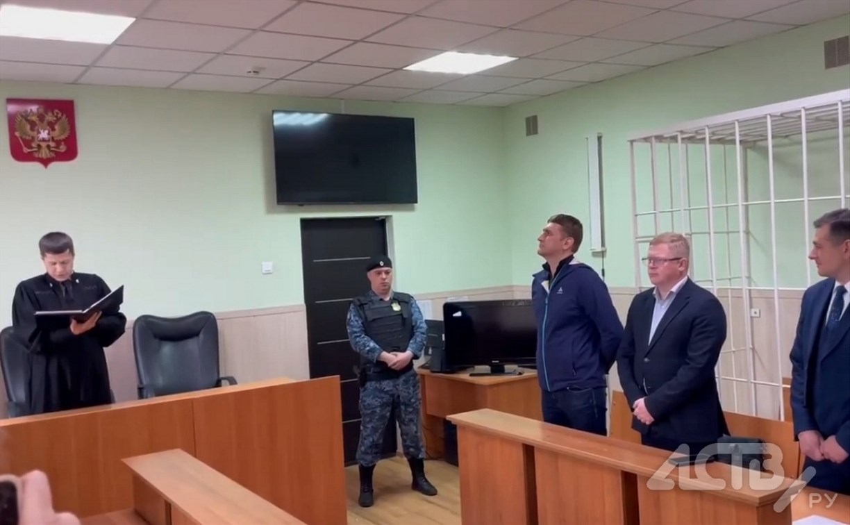 Бывшему мэру Корсаковского района Александру Ивашову вынесли приговор